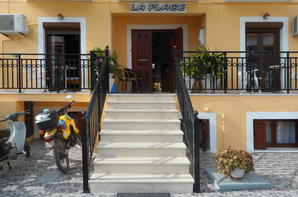 La Plage Hotel Kokkari Exterior photo